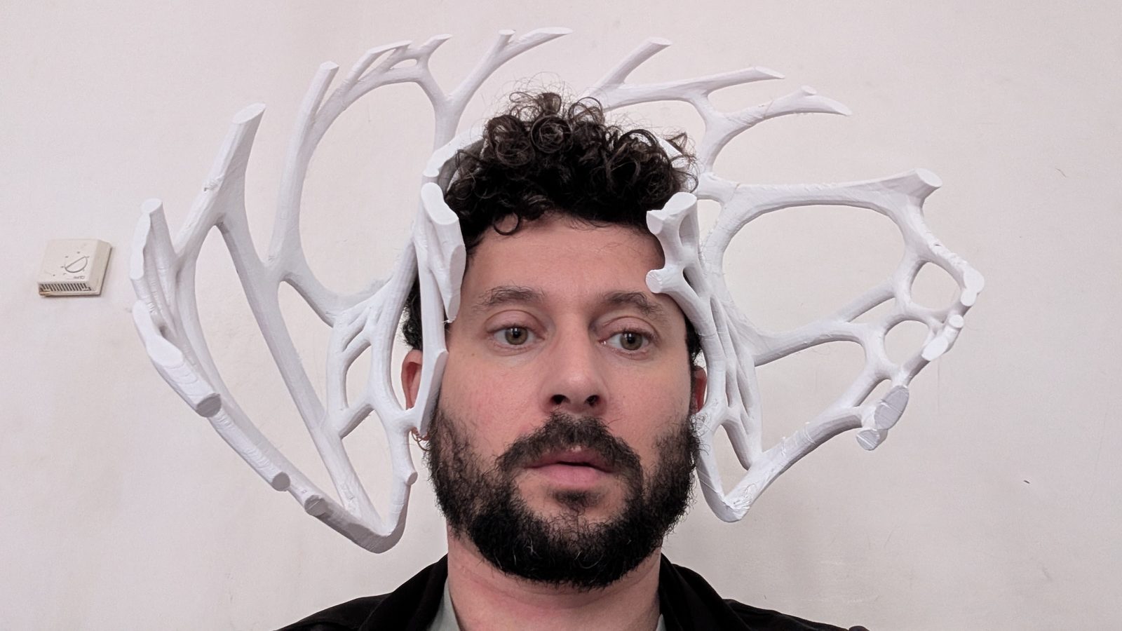 Starting with the Limbs — l'atelier — Une excroissance imprimée, portée — premier essai