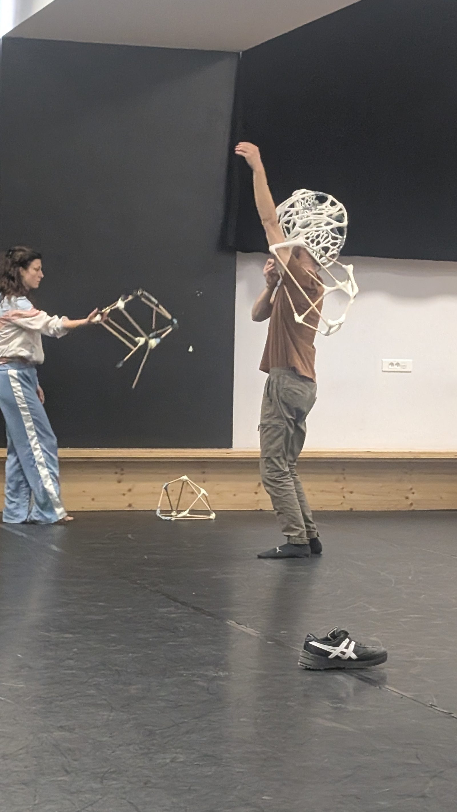 Starting with the Limbs — l'atelier — Premiers essais avec les danseurs, en studio