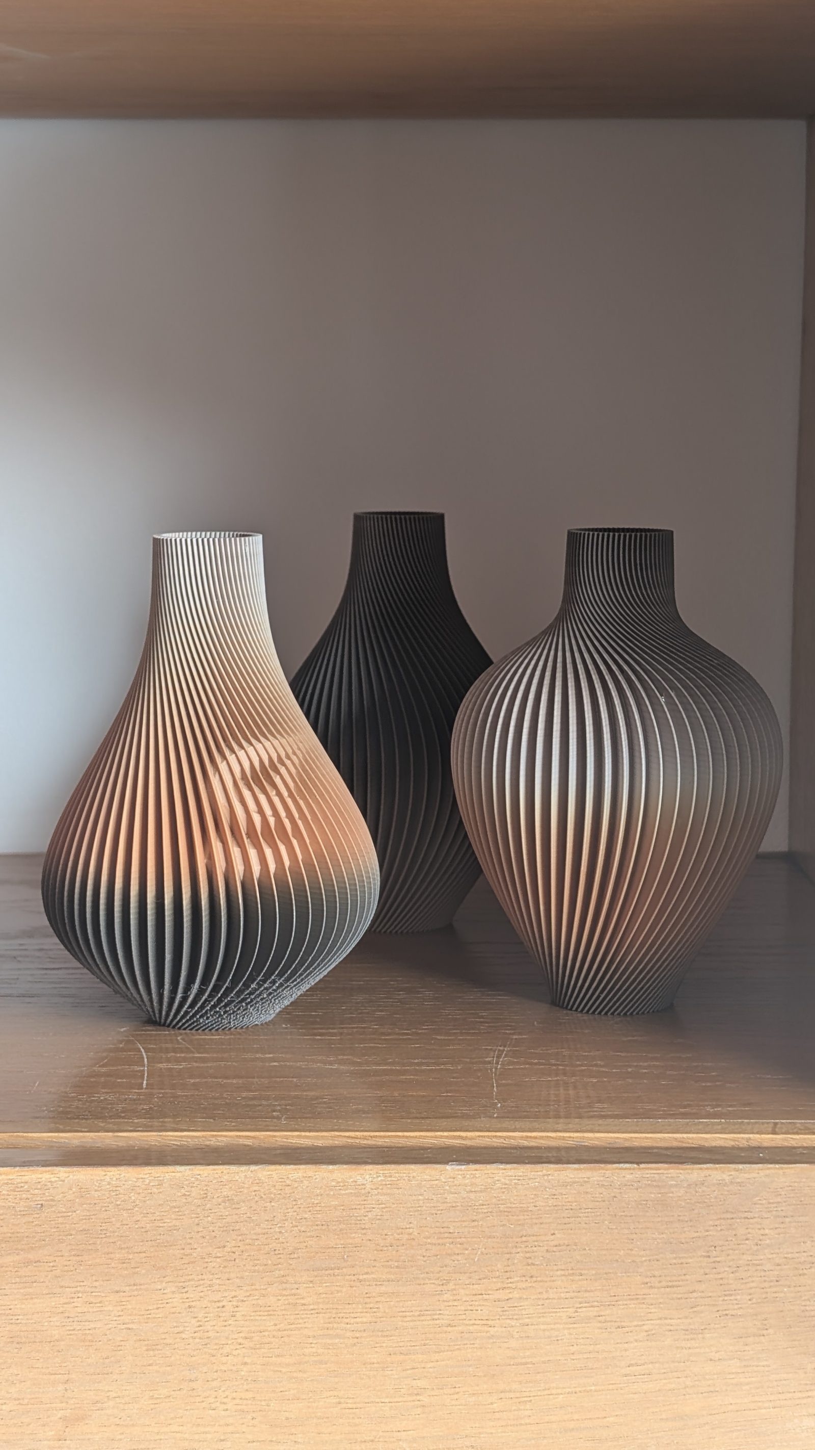 Mode vase — Même architecture, même hauteur : seule la courbe intermédiaire du loft change
